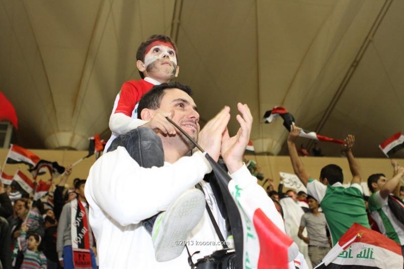 صور مشجعين المنتخب العراقي في البحرين 2013