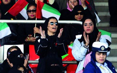 صور مشجعات الإمارات في نهائي خليجي 21 امام العراق - صور مشجعات الامارات 2013