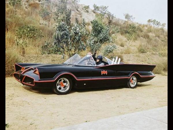بالصور بيع سيارة batman الأصلية ب 4.6 ملايين دولار - صور سيارة batman الأصلية