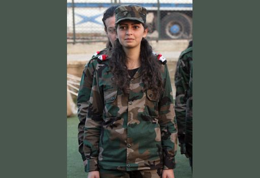 بالصور  نساء سوريات في جيش الدفاع الوطني