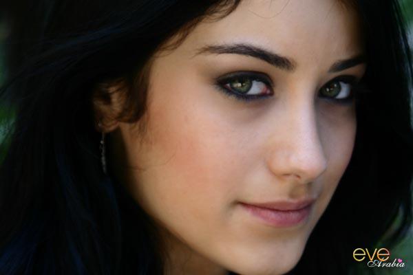 بالصور ممثلات اتراك أيهن صاحبة أجمل عيون - صور الممثلات التركيات 2013 - صاحبة اجمل عيون تركية 2013
