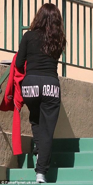 بالصور إيفا لونغوريا تضع إسم أوباما على مؤخرتها لتسانده 2013