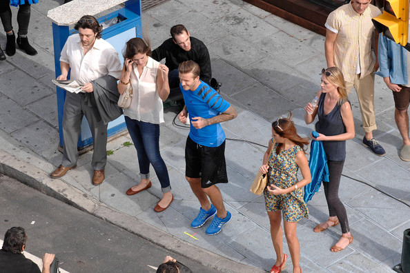 بالصور ديفيد بيكهام يركض في شوارع إسبانيا محاطاً بالنساء 2013 , صور ديفيد بيكهام في اعلان Adidas الجديد 2013