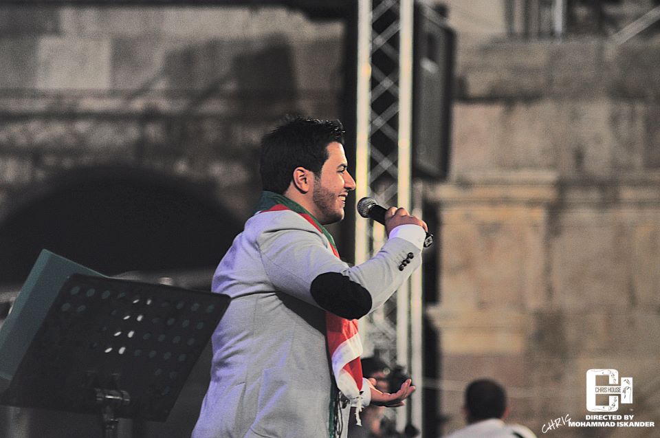 صور يوسف عرفات يغني في مهرجان جرش 2013