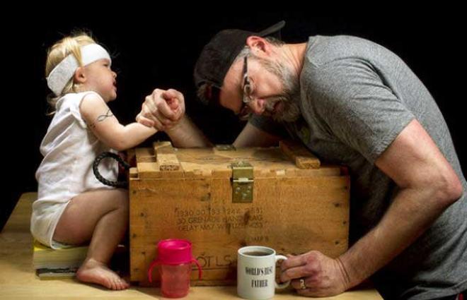 صور مضحكة تجمع أفضل أب في العالم وطفلته