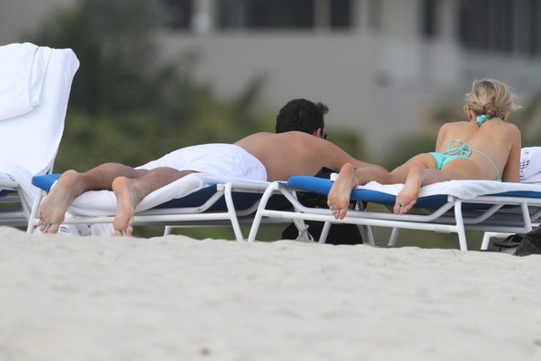 Joanna Krupa - Wearing a bikini on the beach in Miami