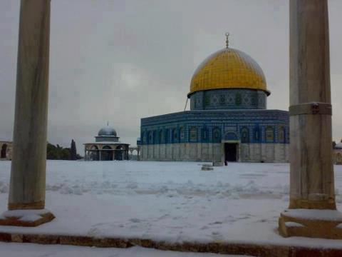 صور الثلوج في القدس الاربعاء 9 src=