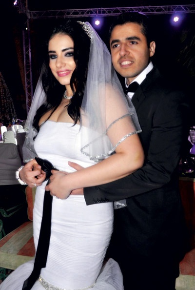 بالصور- صورة مروى نصر مع زوجها تثير السخرية على الفيس بوك - صور مروه نصر مع زوجها