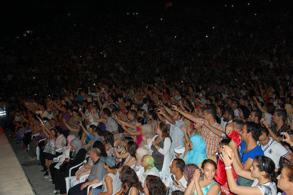 اجدد صور المطربة نجوى كرم في تونس 2013 صور نجوى كرم اخر حفلاتها 2013