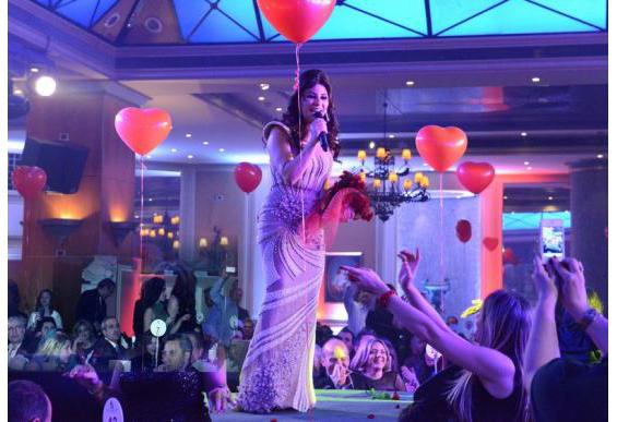 صور حفلات النجوم في عيد الفالنتاين 2013