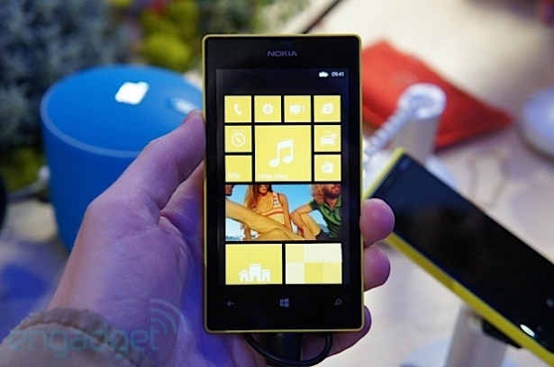 سعر جهاز نوكيا لوميا 520 – Nokia Lumia 520