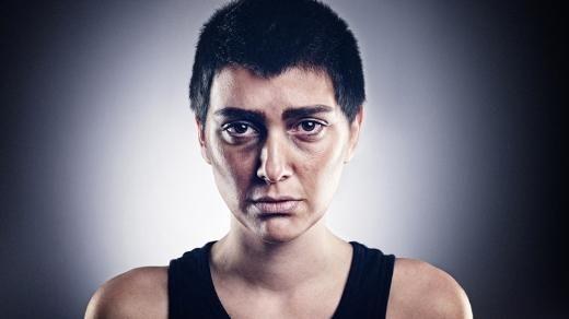 صور نجمات تركيا بوجوه مشوهه للمشاركة بحملة لا للعنف ضد المرأة