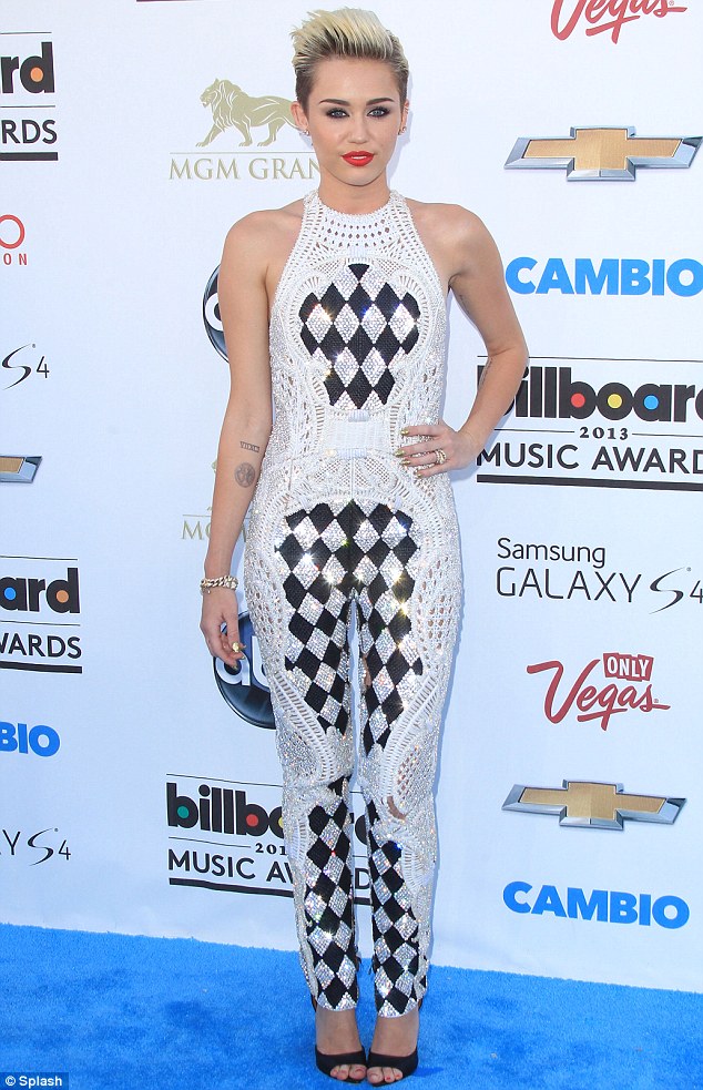 صور مايلي سايروس في Billboard Music Awards 2013