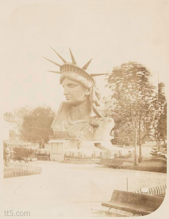 بالصور شاهد عمليات بناء تمثال الحرية عام 1883م