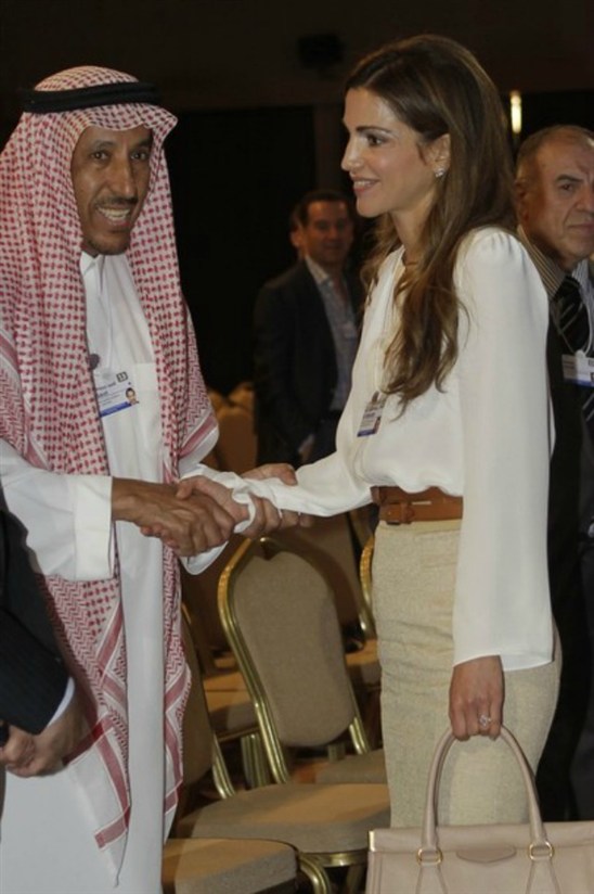 صور الملكة رانيا في عيد إستقلال الأردن 2014 , صور الملكة رانيا العبدالله 2015