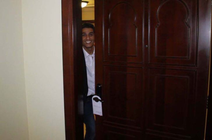 صور محمد عساف في الفندق في دبي