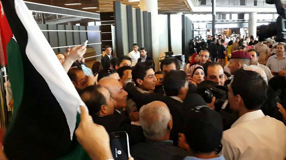 صور استقبال محمد عساف في مطار الاردن