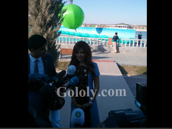 صور نانسي عجرم في حفل عيد ميلاد الرئيس التركمانستاني