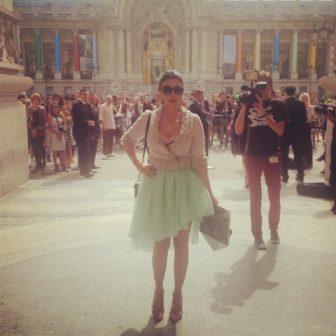 صور هيفاء وهبي بتنورة قصيرة , صور هيفاء وهبي في اسبوع الموضة في باريس 2013