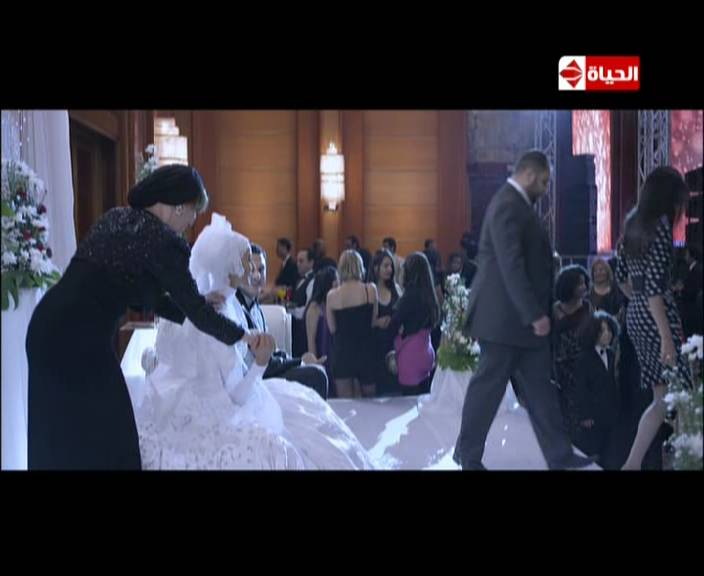 صور فستان زفاف ابنة عادل امام في مسلسل العراف 2013