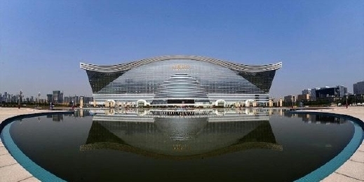 صور مبنى الاوبرا الكبير في الصين