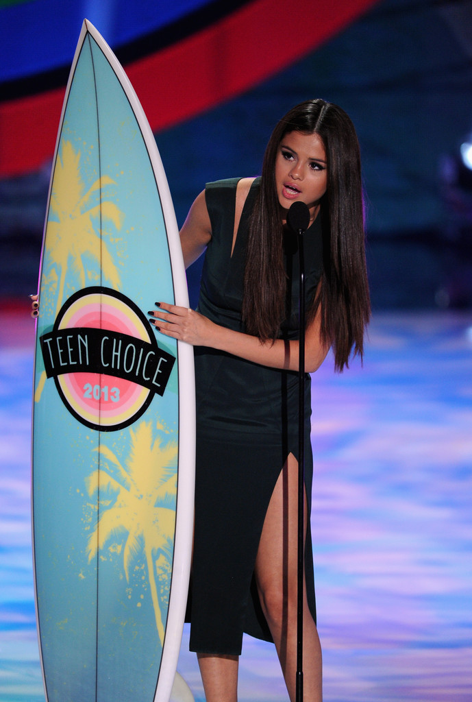 صور سيلينا غوميز في حفل Teen Choice Awards 2013