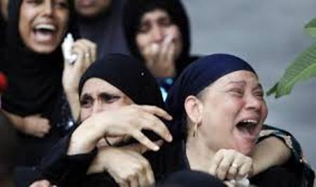 صور بكاء امهات وأباء شهداء رفح 2013 , صور الجنازة العسكرية لشهداء رفح 2013