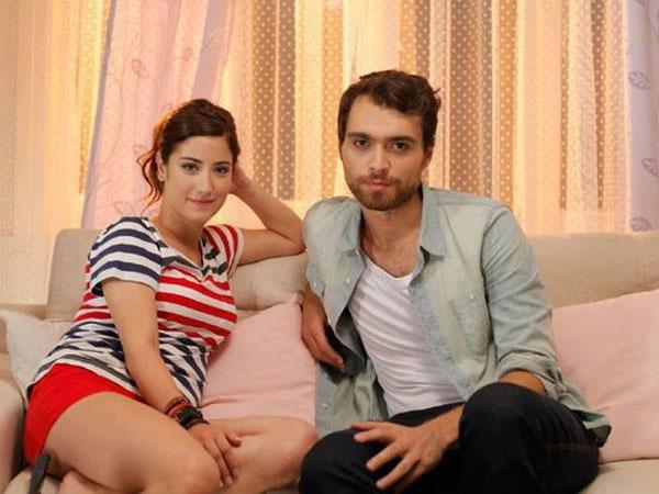 صور التركية فريحة مع حبيبها الجديد في جلسة تصوير جديدة 2013