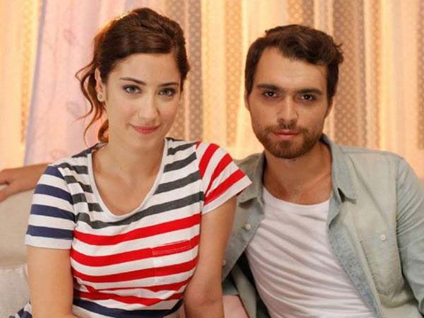 صور التركية فريحة مع حبيبها الجديد في جلسة تصوير جديدة 2013
