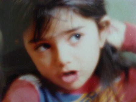 صور هيا عبد السلام في مرحلة الطفولة