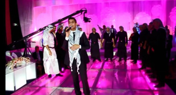 بالصور محمد عساف في حفل زفاف في قطر