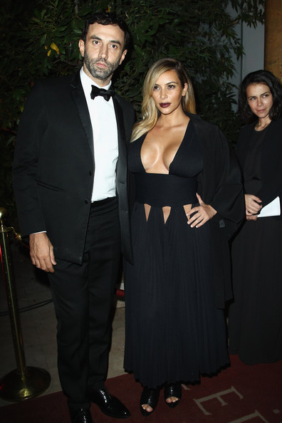 صور Kim Kardashian في حفل كوكتيل Pavillon Ledoyen باريس