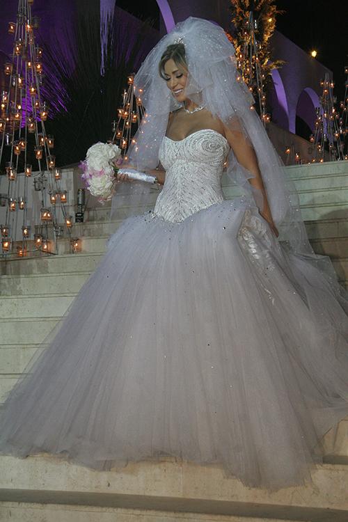 صور حفل زفاف نانسي أفيوني 2014 - صور نانسي أفيوني بفستان الفرح