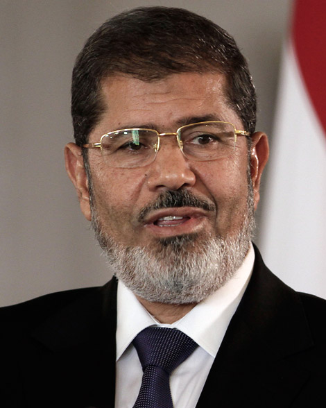 تعرف على الموعد النهائي لمحاكمة الرئيس المعزول محمد مرسي اليوم الاثنين 4/11/2013