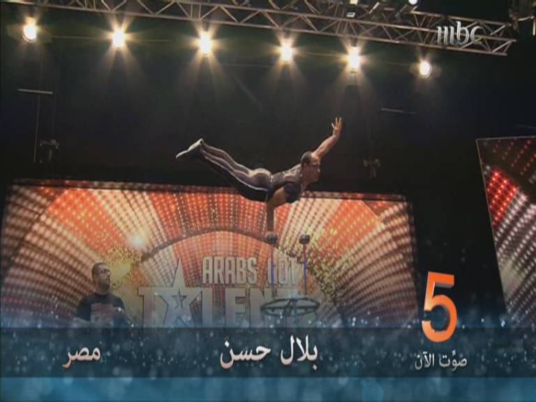 شاهد بالفيديو اداء بلال حسن عرب جوت تالنت اليوم السبت 16-11-2013