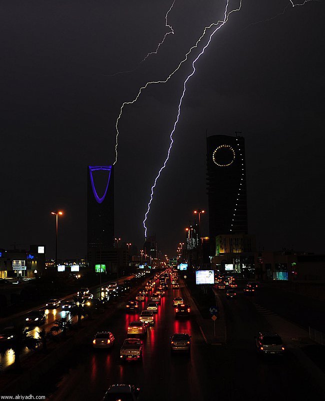 صور انقطاع الكهرباء في مدينة الرياض اليوم السبت 16-11-2013