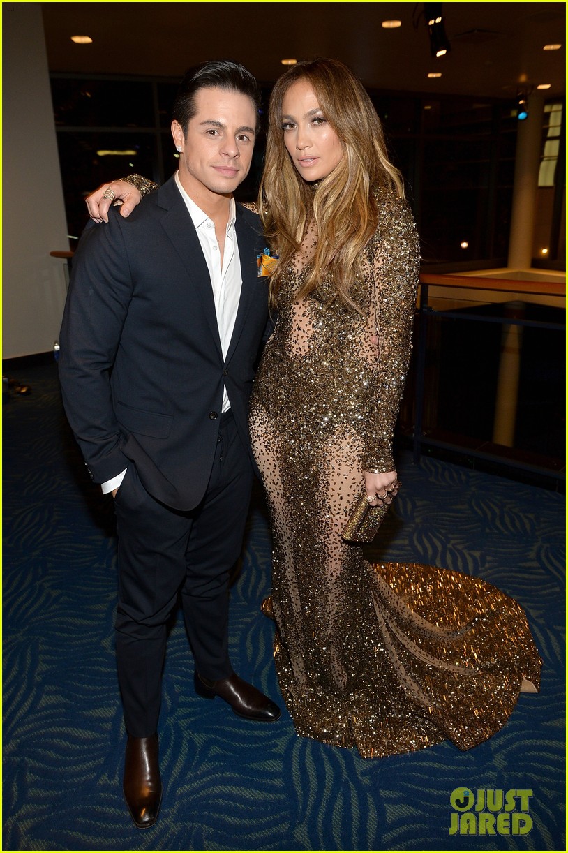 صور جنيفر لوبيز في حفل American Music Awards 2013