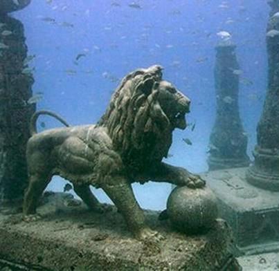 صور أول متحف تحت الماء في العالم