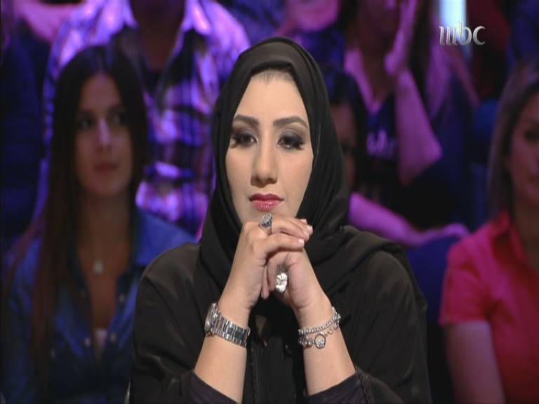 صور الكاتبة السعودية سارة العليوي في برنامج نورت مع اروى 2013 , صور سارة العليوي 2014