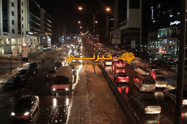 بالفيديو والصور العاصمة الاردنية عمان ما زالت تحت تأثير عاصفة أليكسا