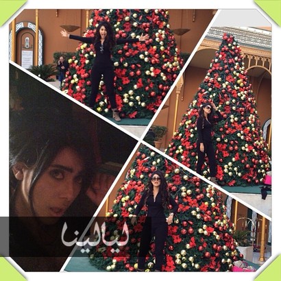 صور المشاهير مع شجرة الكريسماس 2014 , صور شجرة الكريسماس لنجوم الفن والغناء 2014