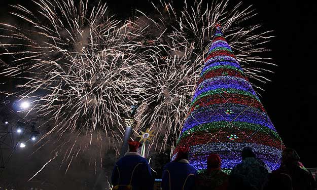 بث مباشر ,, احتفالات رأس السنة من برج خليفة في دبي 2014