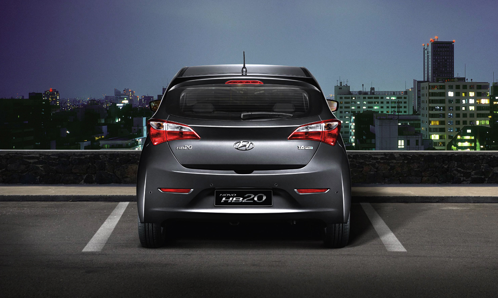 صور ومواصفات وسعر سيارة هيونداي اتش بي 20 – 2014 – Hyundai HB20