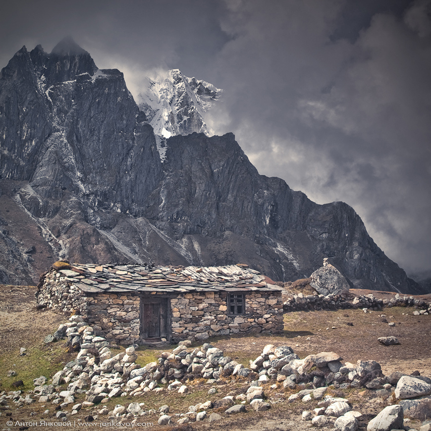 صور خيالية ورائعة جدا لجبال الهيمالايا من تصوير أنتون جانكوفوي