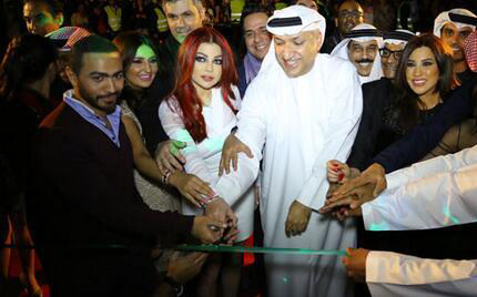 صورة تامرحسني مع هيفاء وهبي في حفل افتتاح روتانا كافية 2014 دبي