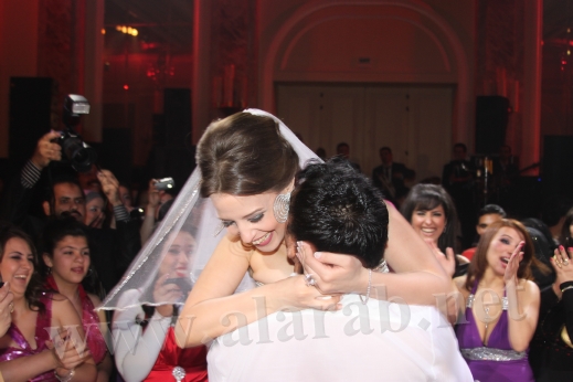 صور إيمان العاصى بفستان الزفاف , صور ايمان العاصي 2014