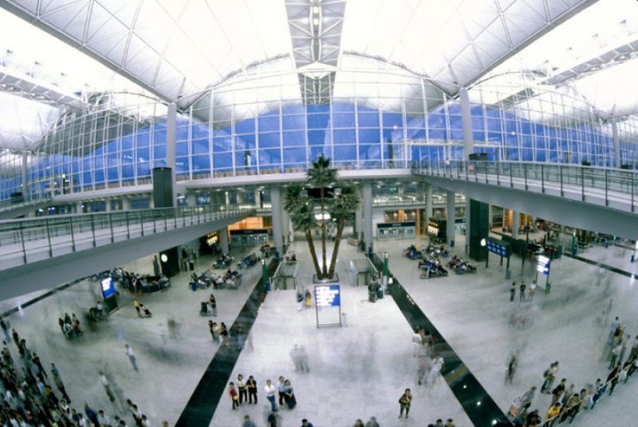 بالصور تعرف على افضل 10 مطارات في العالم 2014