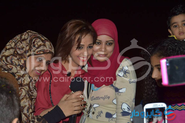 صور استقبال رنا سماحة نجمة ستار اكاديمي 9 في مطار القاهرة