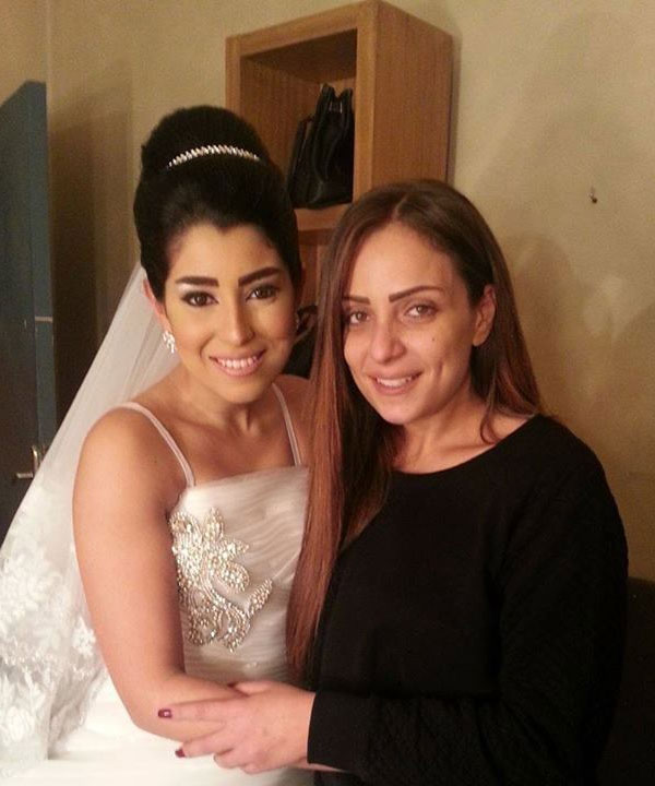 صور صافيناز مع أيتن عامر تشعل مواقع التواصل الاجتماعي , صور أيتن عامر بفستان الزفاف مع الراقصة صافيناز وريم البارودي