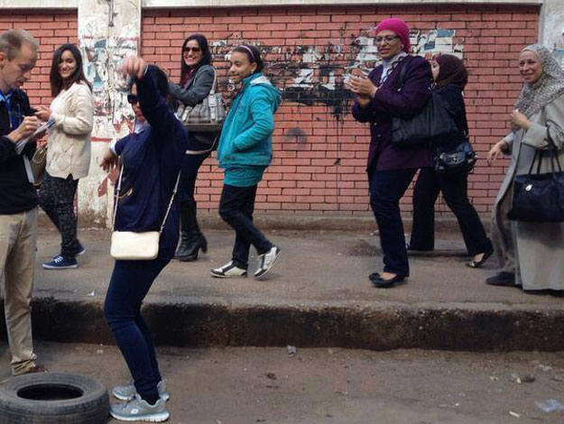 صور مواقف طريفة مضحكة من الاستفتاء على الدستور المصري 2014 , صور مواقف غريبة من الاستفتاء على الدستور 2014